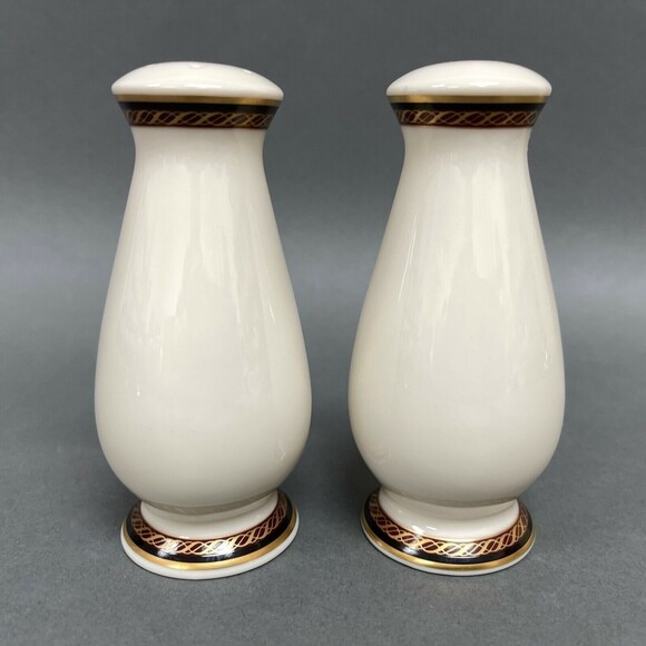 Lenox Monroe Salt & Pepper Shakers Beige Gold Trim 4 1/2" High USA Lot of 2 - Picture 1 of 5